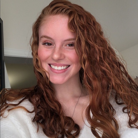 Meet your Posher, Amanda - Picture 1 of 1